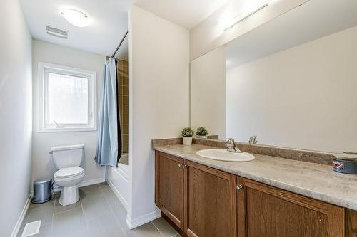 50 Longboat Run W, Brantford, ON - Indoor Photo Showing Bathroom