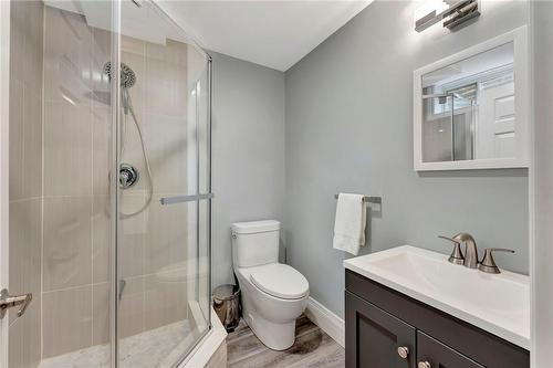 7 Cavalry Court, Hamilton, ON - Indoor Photo Showing Bathroom