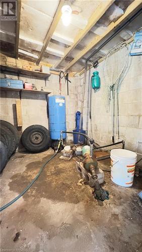 14 Victoria Street, Inverhuron, ON - Indoor Photo Showing Garage