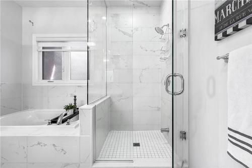 258 Shoreview Drive, Welland, ON - Indoor Photo Showing Bathroom