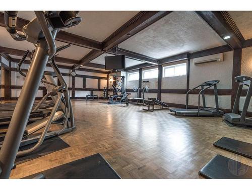 Exercise room - 1015-4555 Av. Bonavista, Montréal (Côte-Des-Neiges/Notre-Dame-De-Grâce), QC - Indoor Photo Showing Gym Room