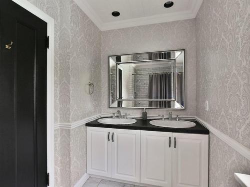 Salle de bains - 743 Rue Principale, Lachute, QC - Indoor Photo Showing Bathroom