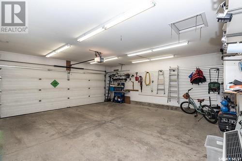 215 13Th Avenue E, Watrous, SK - Indoor Photo Showing Garage
