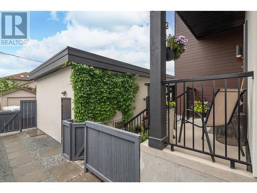 857 Morrison Avenue Unit# 4, Kelowna, BC - Outdoor With Exterior