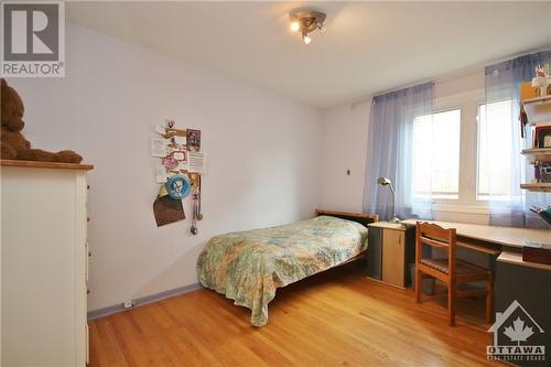 872 Stanstead Road, Ottawa, ON - Indoor Photo Showing Bedroom