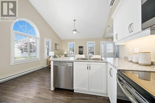 2301 - 300 Croft Street, Port Hope, ON - Indoor Photo Showing Kitchen