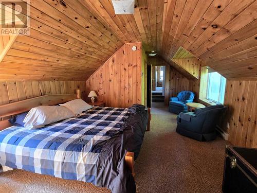 35 Pine Ridge Rd, Huron Shores, ON - Indoor Photo Showing Bedroom