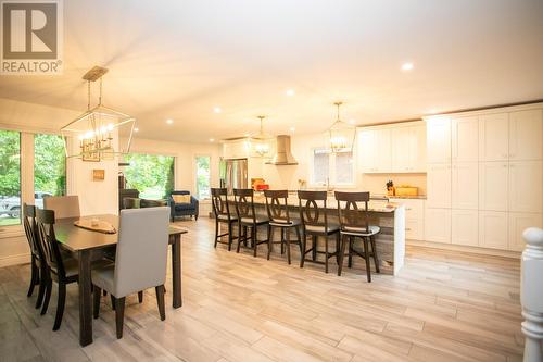 125 Louise Ave, Sault Ste. Marie, ON - Indoor Photo Showing Dining Room