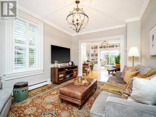 22 Mary Street, Milton, ON - Indoor Photo Showing Living Room