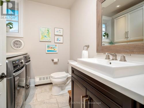 22 Mary Street, Milton (Old Milton), ON - Indoor Photo Showing Bathroom