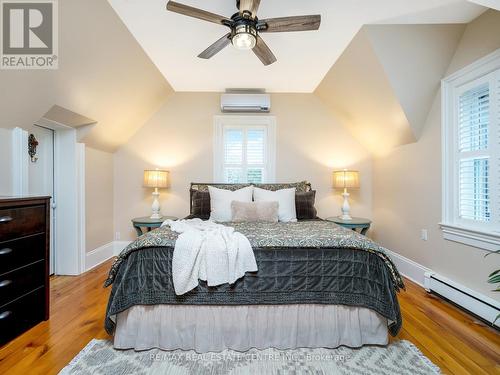 22 Mary Street, Milton (Old Milton), ON - Indoor Photo Showing Bedroom