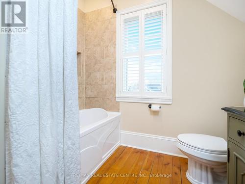 22 Mary Street, Milton (Old Milton), ON - Indoor Photo Showing Bathroom