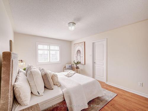 106 Naperton Dr E, Brampton, ON - Indoor Photo Showing Bedroom