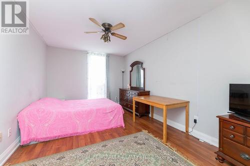 20 - 366 Driftwood Avenue, Toronto, ON - Indoor Photo Showing Bedroom