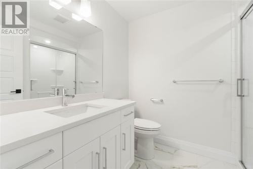 184 Sandpiper Drive, Sarnia, ON - Indoor Photo Showing Bathroom