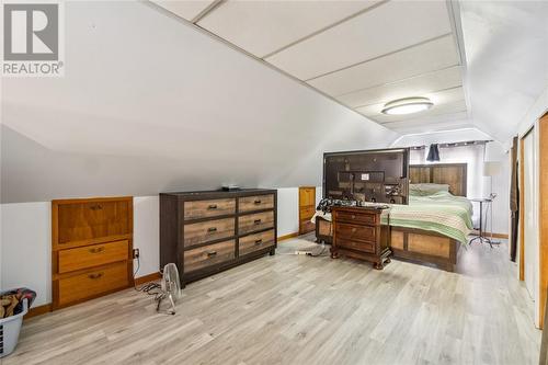 358 Davis Street, Sarnia, ON - Indoor Photo Showing Bedroom