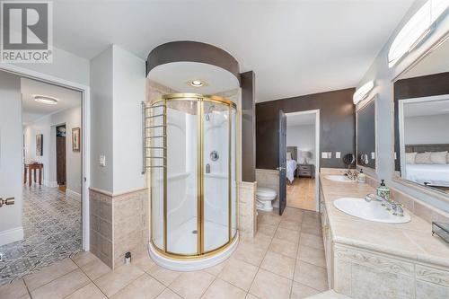 3075 Lake View Avenue, Plympton-Wyoming, ON - Indoor Photo Showing Bathroom