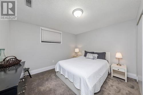 3075 Lake View Avenue, Plympton-Wyoming, ON - Indoor Photo Showing Bedroom