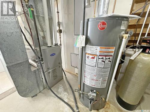 348 Powell Crescent, Swift Current, SK - Indoor Photo Showing Basement