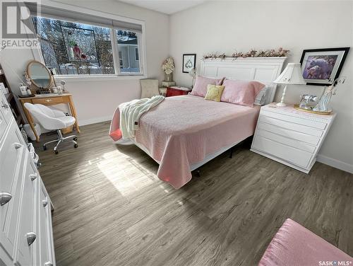 348 Powell Crescent, Swift Current, SK - Indoor Photo Showing Bedroom