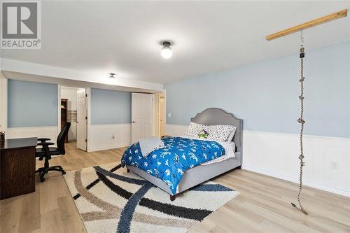 6850 Creekside Drive, Plympton-Wyoming, ON - Indoor Photo Showing Bedroom