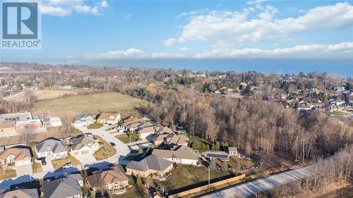 6850 Creekside Drive, Plympton-Wyoming, ON - Outdoor With View