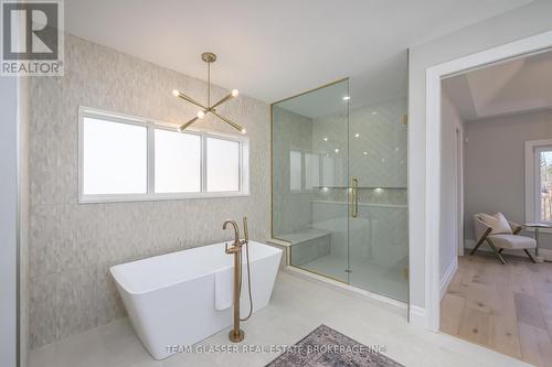157 Windermere Road, London, ON - Indoor Photo Showing Bathroom