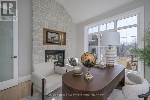 157 Windermere Road, London, ON - Indoor Photo Showing Living Room With Fireplace