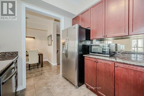 11 - 1491 Plains Road W, Burlington, ON - Indoor Photo Showing Kitchen