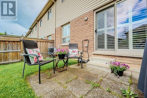 11 - 1491 Plains Road W, Burlington, ON - Outdoor