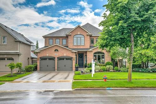 4247 Millcroft Park Drive, Burlington, ON - Outdoor With Facade