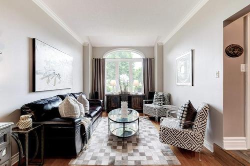 4247 Millcroft Park Drive, Burlington, ON - Indoor Photo Showing Living Room