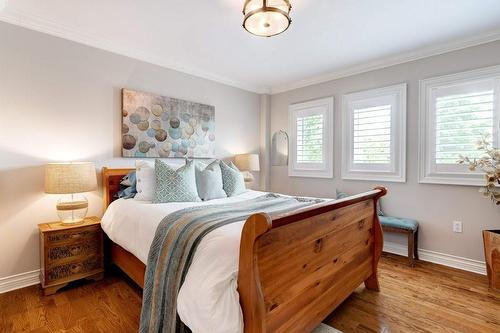 4247 Millcroft Park Drive, Burlington, ON - Indoor Photo Showing Bedroom