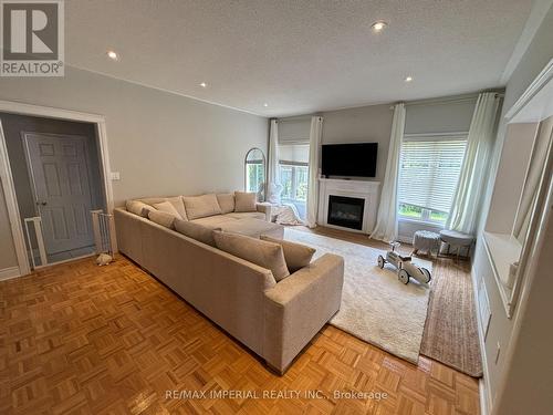 4916 Huron Heights Drive, Mississauga, ON - Indoor Photo Showing Living Room With Fireplace