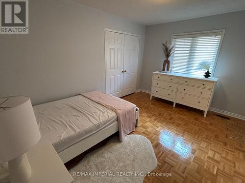 4916 Huron Heights Drive, Mississauga, ON - Indoor Photo Showing Bedroom