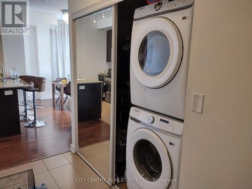 2709 - 4070 Confederation Parkway, Mississauga, ON - Indoor Photo Showing Laundry Room