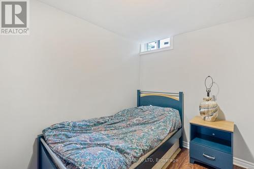 27 Hines Crescent, London, ON - Indoor Photo Showing Bedroom