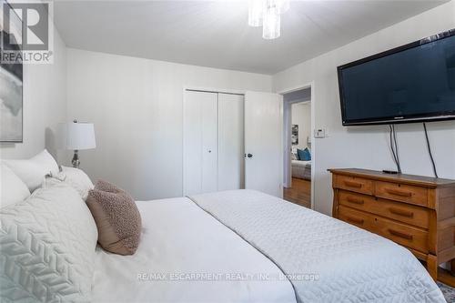 287 Templemead Drive, Hamilton, ON - Indoor Photo Showing Bedroom