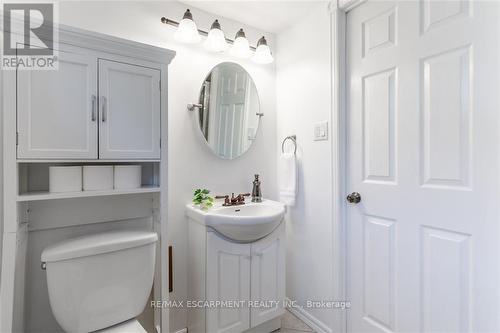 287 Templemead Drive, Hamilton, ON - Indoor Photo Showing Bathroom