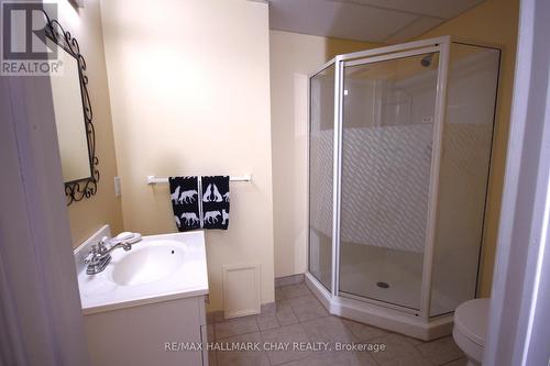 9 - 231 Oxford Street, Orillia, ON - Indoor Photo Showing Bathroom