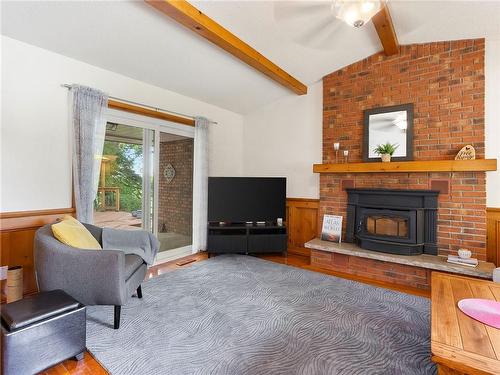 514 4Th Line, Caledonia, ON - Indoor Photo Showing Living Room With Fireplace