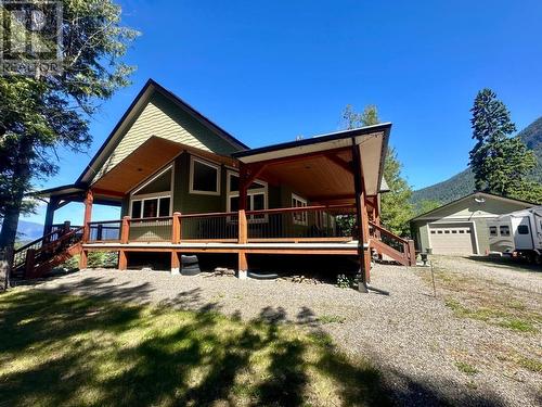 4810 40Th Street, Canyon, BC - Outdoor With Deck Patio Veranda