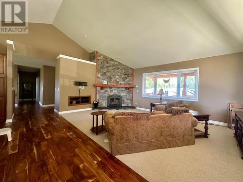 4810 40Th Street, Canyon, BC - Indoor With Fireplace