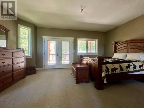 4810 40Th Street, Canyon, BC - Indoor Photo Showing Bedroom