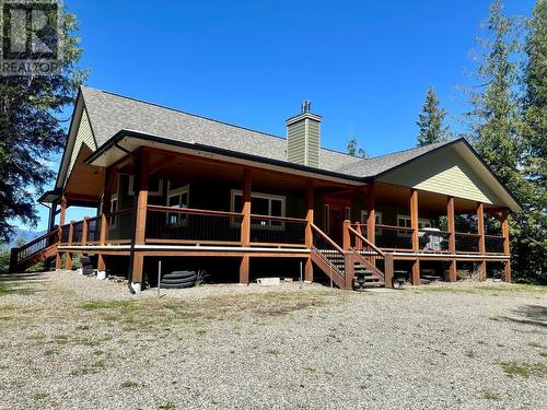 4810 40Th Street, Canyon, BC - Outdoor With Deck Patio Veranda