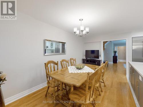 3804 Foxborough Trail, Mississauga, ON - Indoor Photo Showing Dining Room