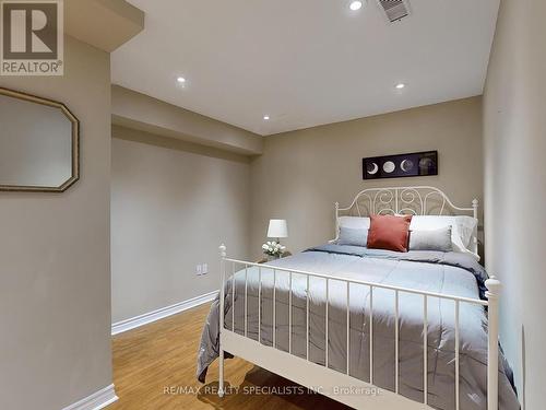 3804 Foxborough Trail, Mississauga, ON - Indoor Photo Showing Bedroom