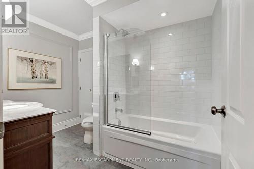 19 Auchmar Road, Hamilton (Buchanan), ON - Indoor Photo Showing Bathroom