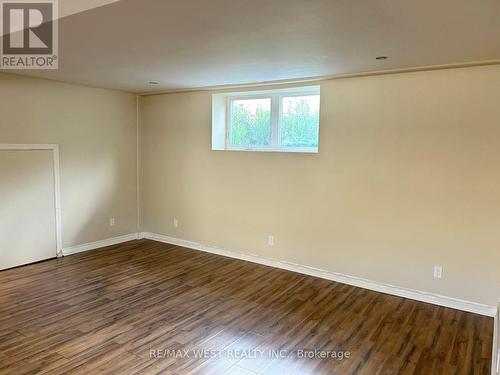 9747 Regional Road, West Lincoln, ON - Indoor Photo Showing Other Room