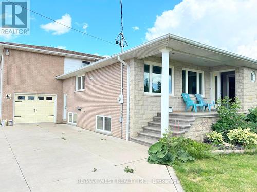 9747 Regional Road, West Lincoln, ON - Outdoor